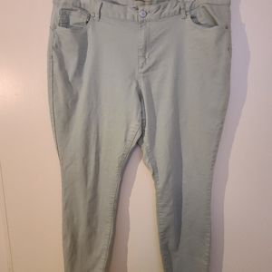 Women's soft seafoam green Skinny jeans 22.